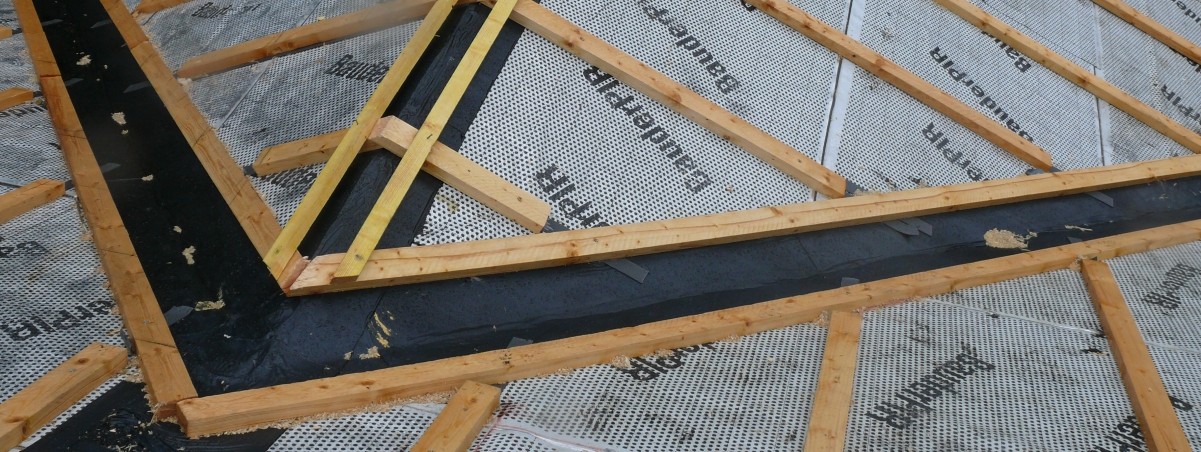 Dacheindeckung - Zimmerei und Fachmarkt Starnberg - Die Holzzentrale